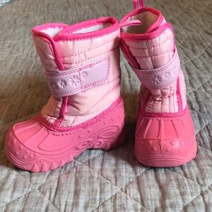 🎀Pink STRIDE RITE winter boots. 🎀